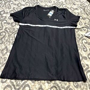 Under Armour Women's Black V-Neck Top
